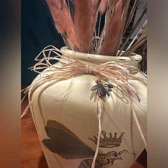 Queen Bee | Decoupaged Up-Cycled Glass | Baby Shower/Gender Reveal/Decor/Storage - Picture 2 of 4